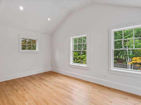 36 Jagger Lane, Westhampton NY 11977