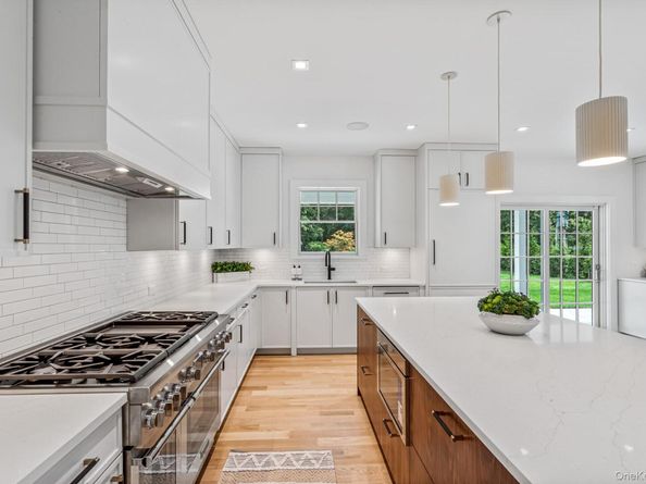 36 Jagger Lane, Westhampton NY 11977