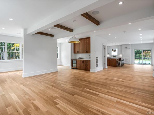 36 Jagger Lane, Westhampton NY 11977