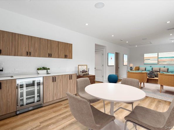 36 Jagger Lane, Westhampton NY 11977