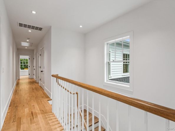 36 Jagger Lane, Westhampton NY 11977