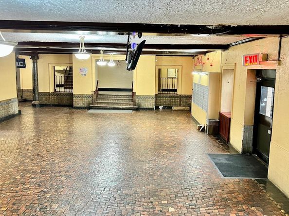 7035 Broadway A16, Jackson Heights NY 11372