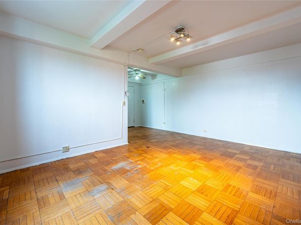 1604 Metropolitan Avenue 9G, Bronx NY 10462