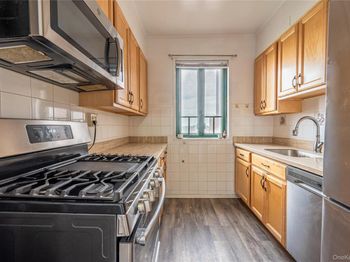 1604 Metropolitan Avenue