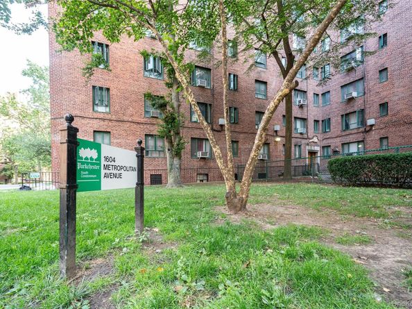 1604 Metropolitan Avenue 9G, Bronx NY 10462