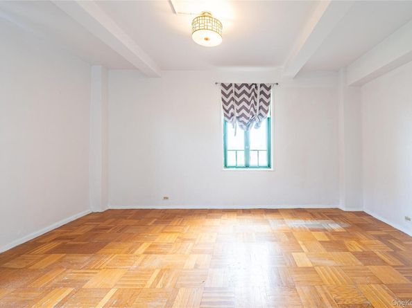 1604 Metropolitan Avenue 9G, Bronx NY 10462