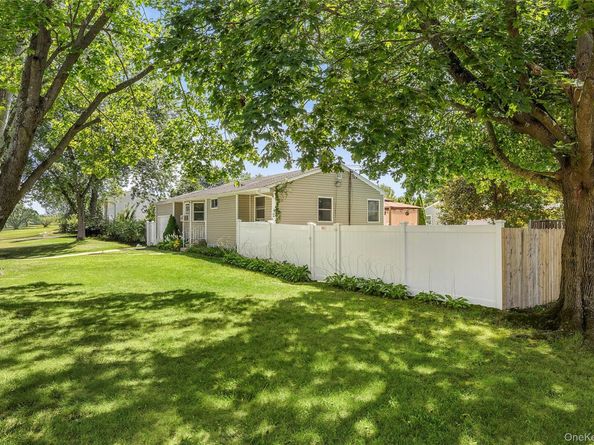 1600 Fire Avenue, Medford NY 11763