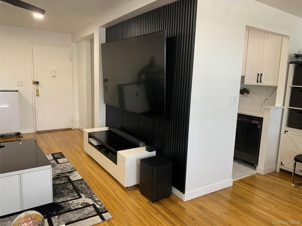377 N Broadway 521, Yonkers NY 10701