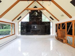 81 Carriage Lane, Roslyn Heights NY 11577
