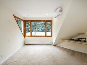 81 Carriage Lane, Roslyn Heights NY 11577