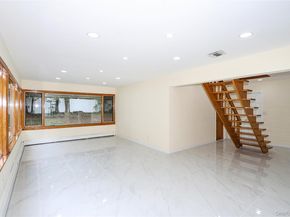 81 Carriage Lane, Roslyn Heights NY 11577