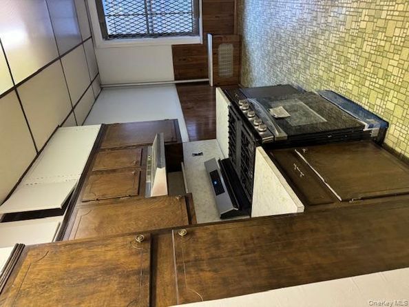 2925 Matthews Avenue 3G, Bronx NY 10467