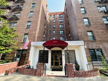 71-11 Yellowstone Boulevard