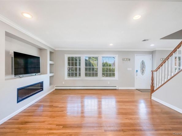 131 Carol Road, East Meadow NY 11554