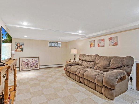 21 Clark Avenue, Lynbrook NY 11563