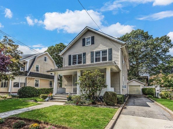 21 Clark Avenue, Lynbrook NY 11563