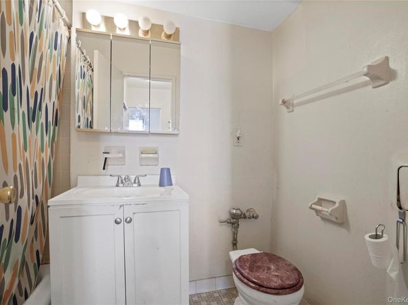 84-20 153rd Avenue 5H, Howard Beach NY 11414