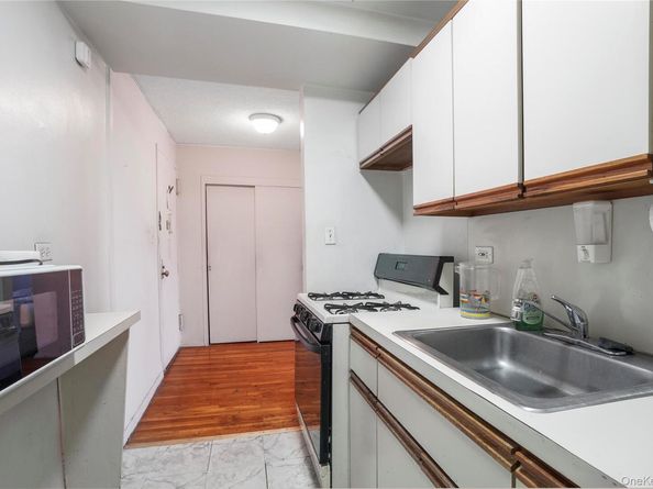 84-20 153rd Avenue 5H, Howard Beach NY 11414