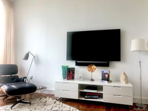 5 Renaissance Square PH6C, White Plains NY 10601