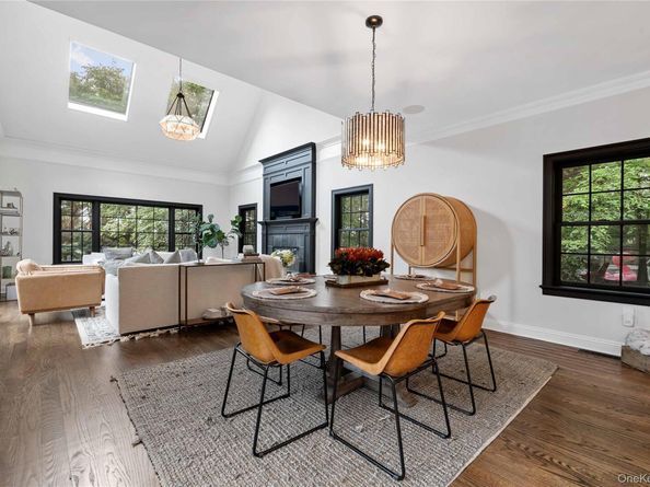 2 Hubbard Street, Hampton Bays NY 11946
