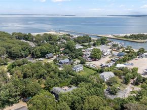2 Hubbard Street, Hampton Bays NY 11946