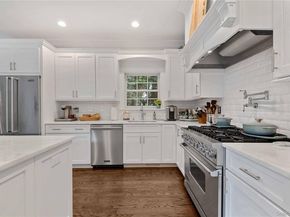 2 Hubbard Street, Hampton Bays NY 11946
