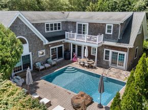 2 Hubbard Street, Hampton Bays NY 11946