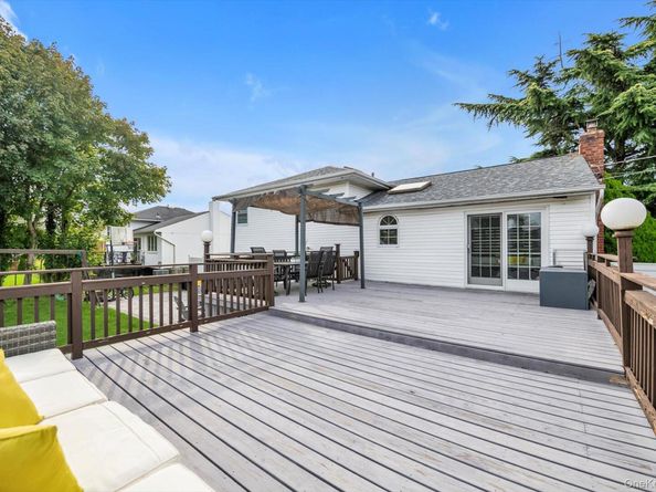 12 Julliard Drive, Plainview NY 11803