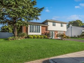 12 Julliard Drive, Plainview NY 11803