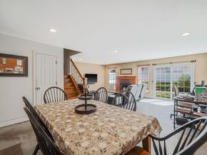 4 Georgian Court, Coram NY 11727