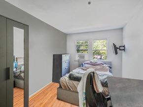 4 Georgian Court, Coram NY 11727