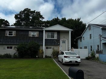 665 Commander Avenue