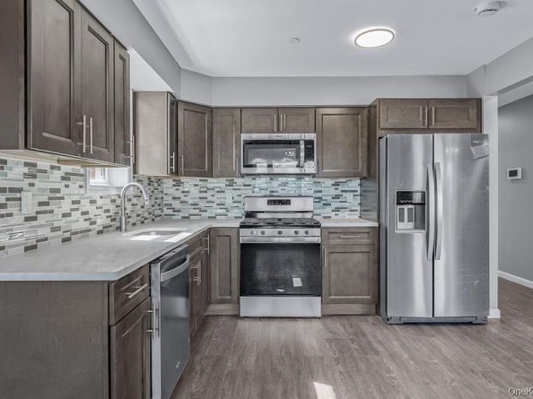 37-02 Francis Lewis Blvd, Bayside NY 11361
