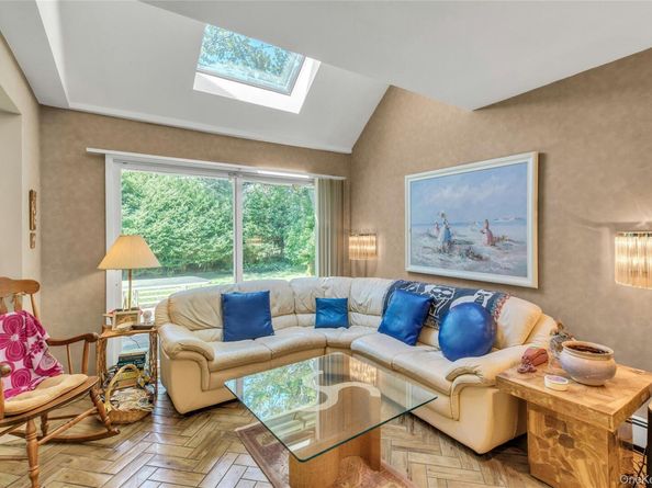 335 Smith Street, Merrick NY 11566