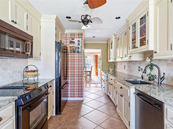 108 Hidden Ponds Circle, Smithtown NY 11787