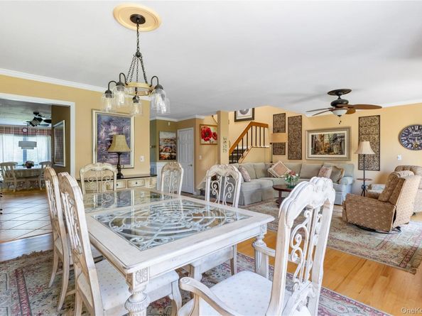 108 Hidden Ponds Circle, Smithtown NY 11787