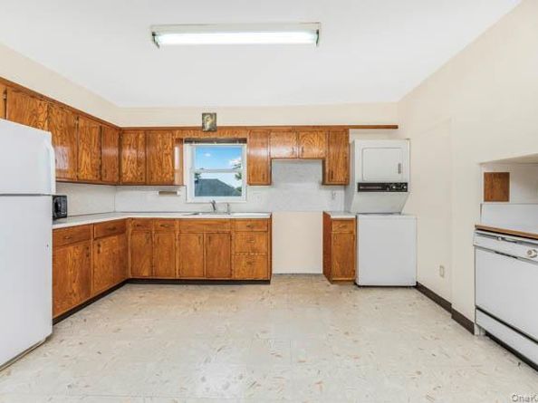 16 June Street, Yonkers NY 10710