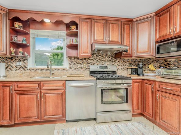 16 June Street, Yonkers NY 10710