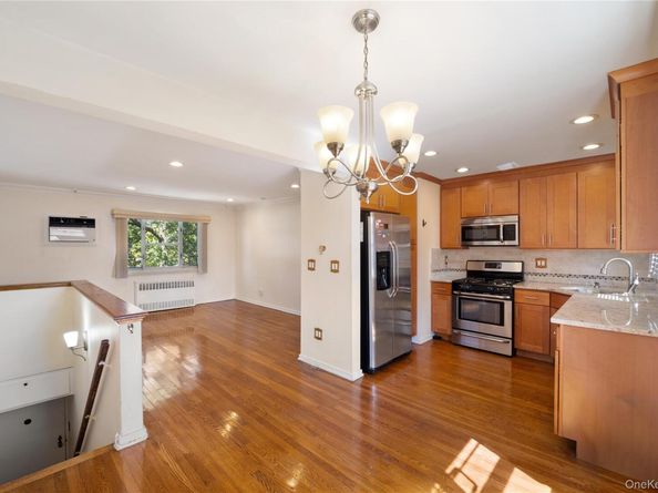 227-16 Hillside Avenue UPPER, Queens Village NY 11427