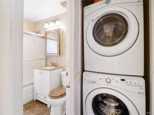 227-16 Hillside Avenue UPPER, Queens Village NY 11427