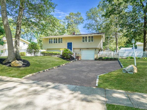 7 Deepdale Drive, Commack NY 11725