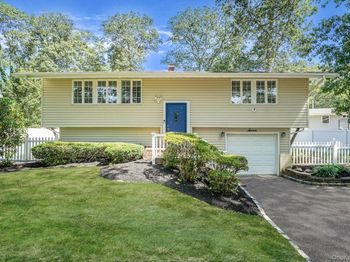 7 Deepdale Drive
