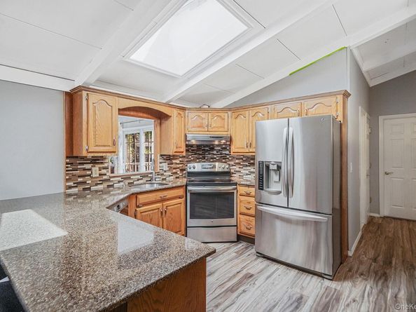 7 Deepdale Drive, Commack NY 11725
