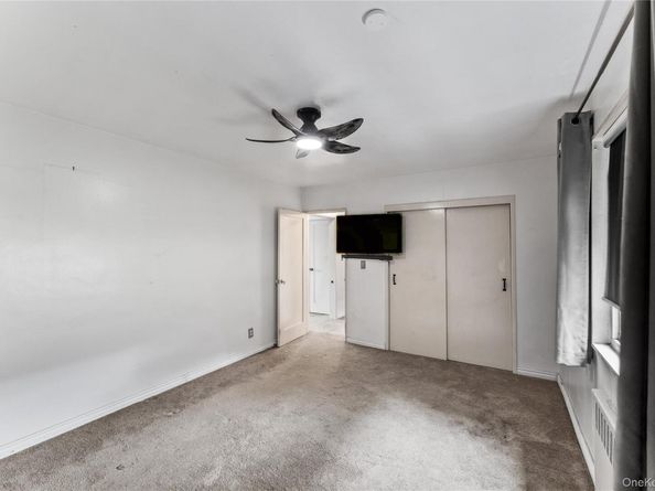 249-52 57th Avenue 1245, Little Neck NY 11362