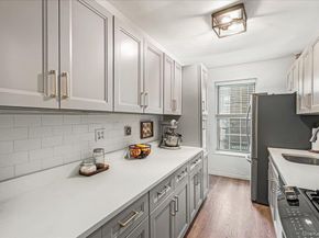 30-47 Hobart Street 4K, Woodside NY 11377