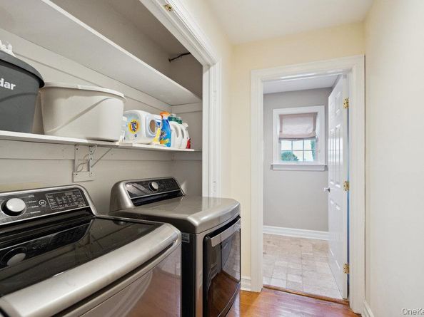 47 Syosset Circle, Syosset NY 11791