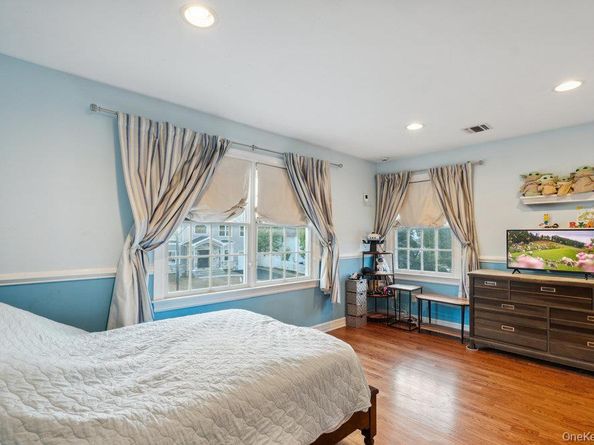 47 Syosset Circle, Syosset NY 11791