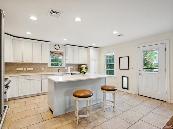 47 Syosset Circle, Syosset NY 11791