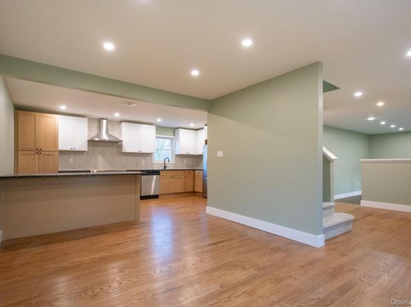 7 Howard Drive, Coram NY 11727