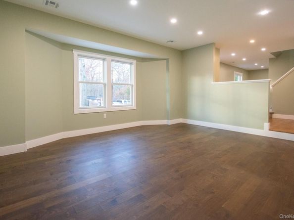 7 Howard Drive, Coram NY 11727